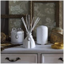 Meilleur prix 🔔 Mathilde M Senteurs Diffuseur De Parfum D'ambiance Marie-Antoinette Blanc 200ml - Marquise ✔️ 10 Meilleur prix 🔔 Mathilde M Senteurs Diffuseur De Parfum D'ambiance Marie-Antoinette Blanc 200ml - Marquise ✔️ -Huiles essentielles || Lanternes || Diffuseurs de parfums Soldes diffuseur de parfum d ambiance marie antoinette blanc 200ml marquise 2