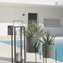 Vente flash 😉 Maisons Du Monde Lanternes Et Photophores De Jardin Lanterne En Métal Noire H 69 Cm 🥰 10 Vente flash 😉 Maisons Du Monde Lanternes Et Photophores De Jardin Lanterne En Métal Noire H 69 Cm 🥰 -Huiles essentielles || Lanternes || Diffuseurs de parfums Soldes lanterne en metal noire h 69 cm 1000 13 1 155104 26